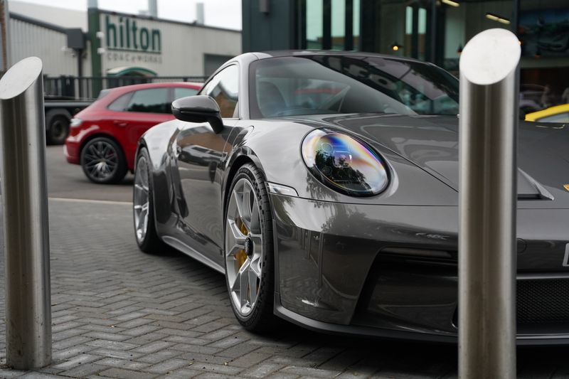 Hilton & Moss host Porsche Club GB (R11)