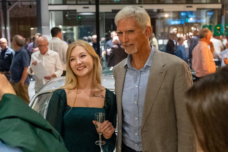 F1 World Champion Damon Hill visits Hilton & Moss