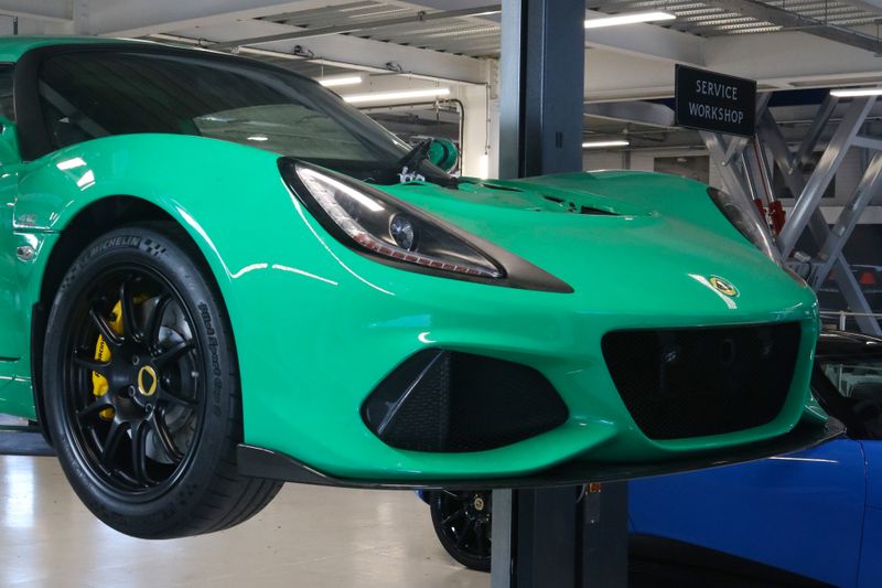 Lotus Exige Suspension Recommission by Hilton & Moss
