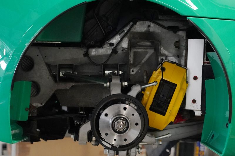 Lotus Exige Suspension Recommission by Hilton & Moss