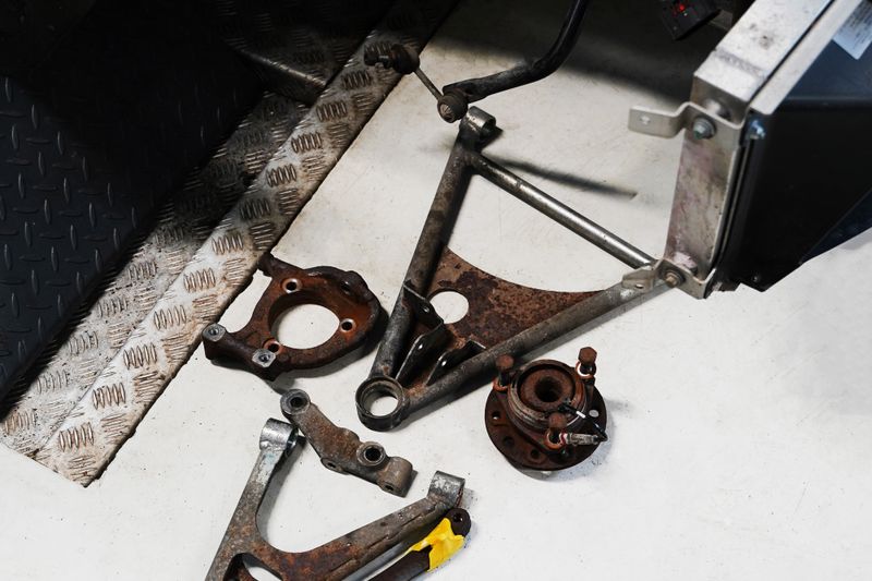 Lotus Exige Suspension Recommission by Hilton & Moss