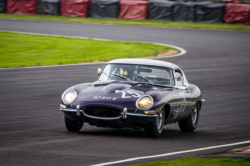 A first place finish for Hilton & Moss at Castle Combe!