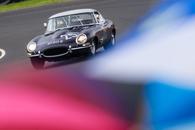 A first place finish for Hilton & Moss at Castle Combe!