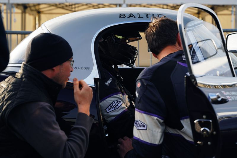 Hilton & Moss wrap up the race season at Silverstone GP