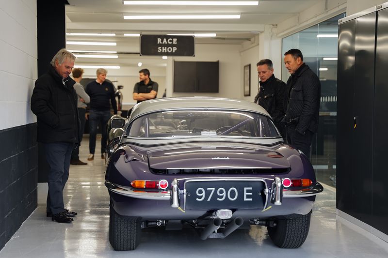 Ready, Set, Race: Hilton & Moss partners with Supercar Driver, Radical Racing and FreeM UK for an Introduction to Motorsport Morning.