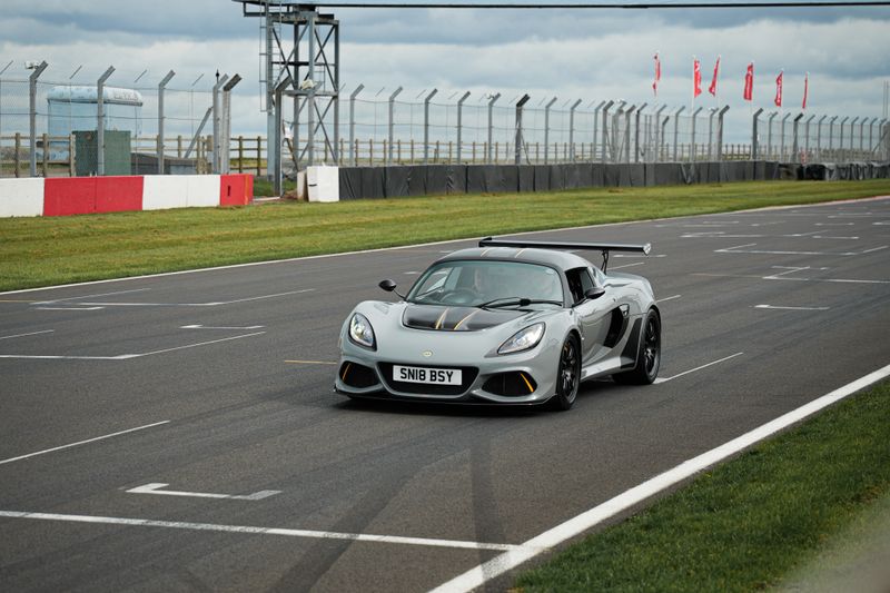 Hilton & Moss Take to the Track at Donington Park for the Supercar Driver Season Opener