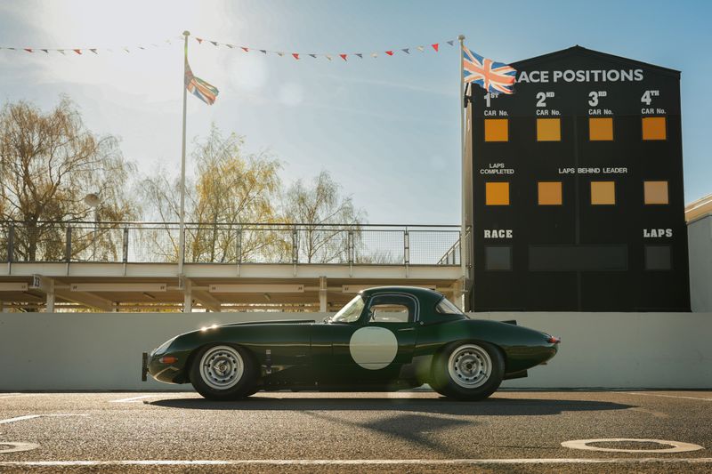 Historic meets High-Performance: Recommissioned 1963 Jaguar E-Type 3.8 Series 1 “Semi-Lightweight” now available for sale