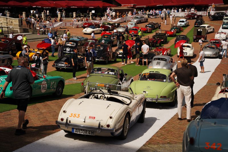 Hilton & Moss Returns to the 1000 Miglia!