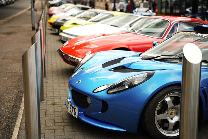 Lotus Drivers Club visit Hilton & Moss