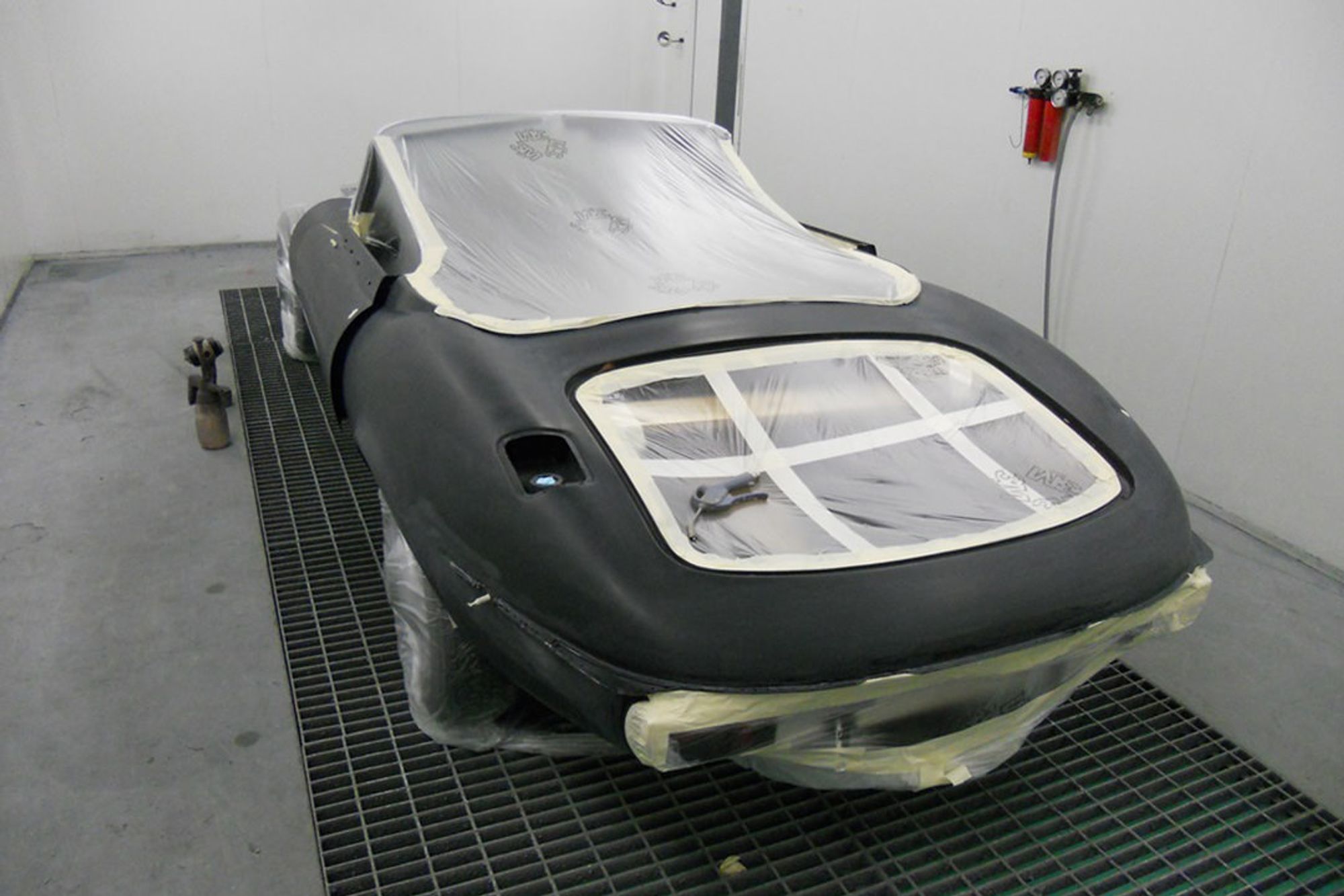 JAGUAR E-TYPE 4.2 ROADSTER Restoration