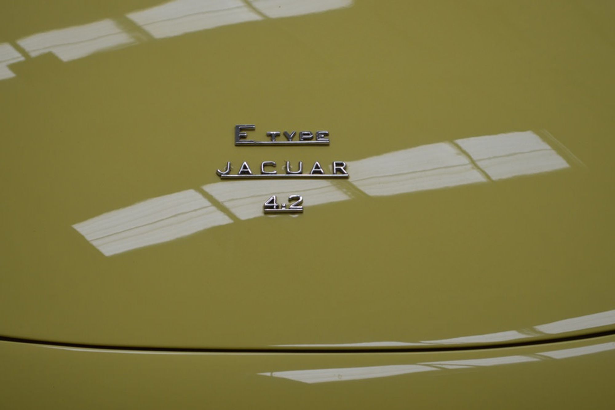 JAGUAR E-TYPE 4.2 ROADSTER Restoration