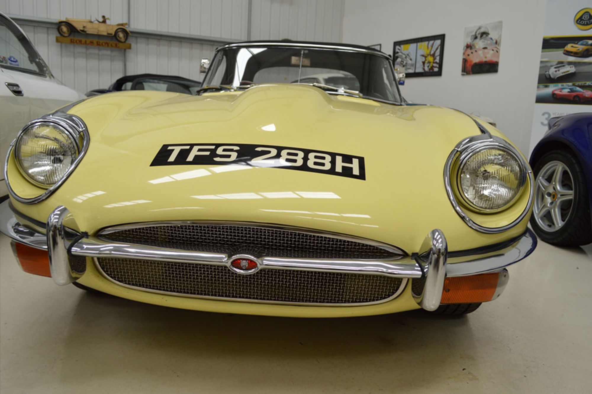 JAGUAR E-TYPE 4.2 ROADSTER Restoration