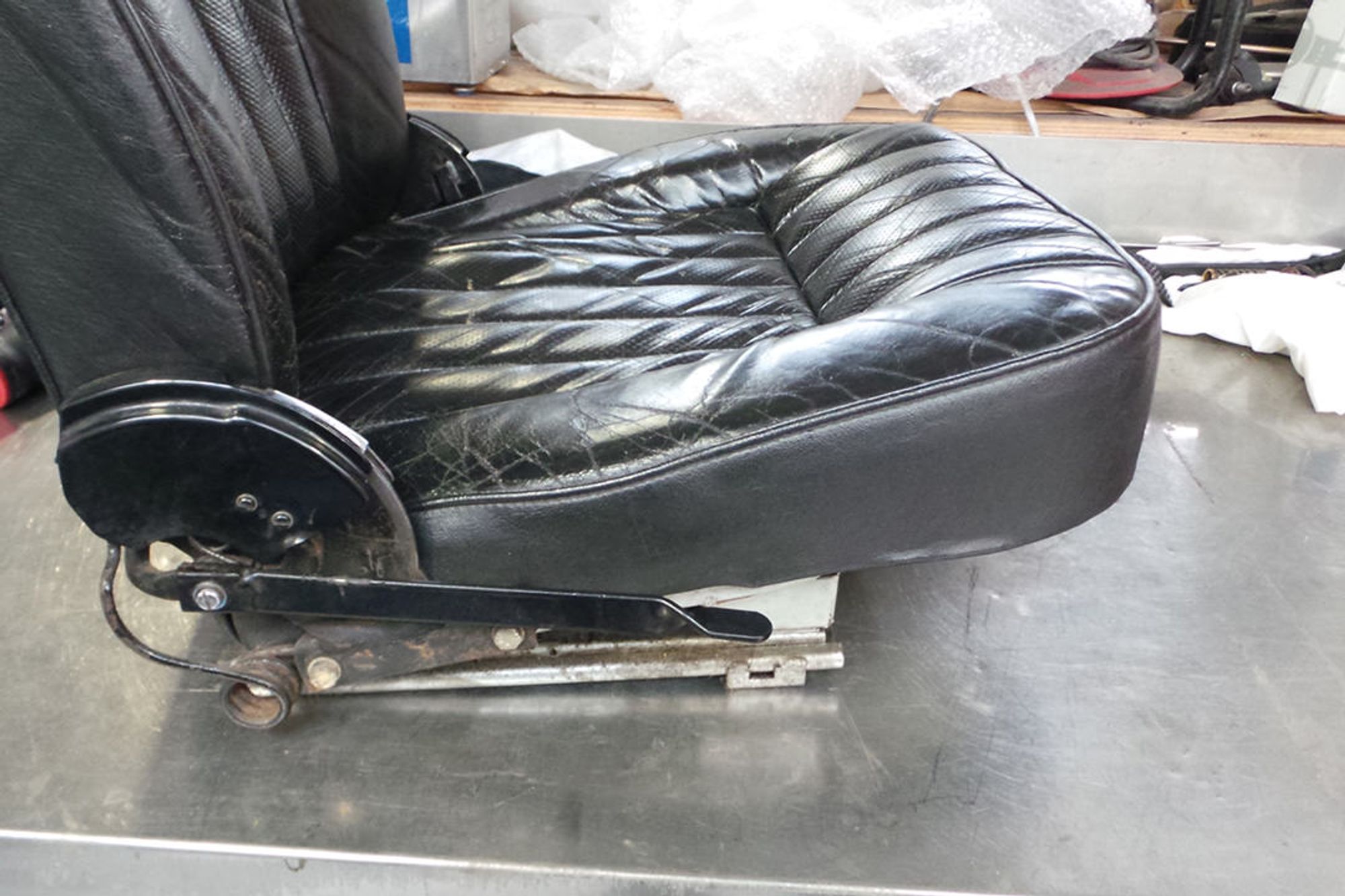 JAGUAR E-TYPE 4.2 ROADSTER Restoration