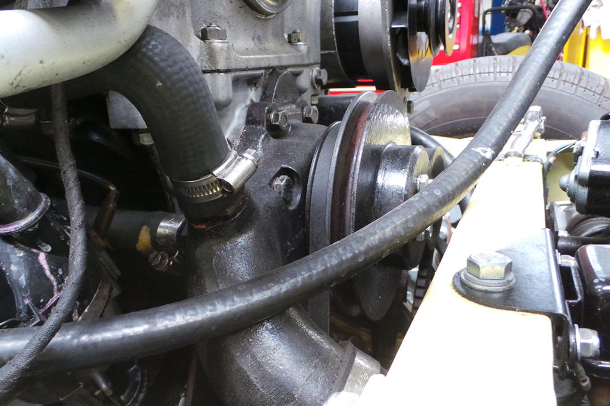 JAGUAR E-TYPE 4.2 ROADSTER Restoration