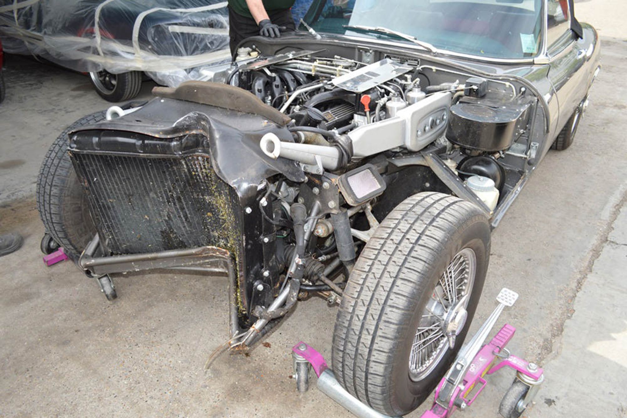 JAGUAR E-TYPE SERIES 3 V12 Restoration