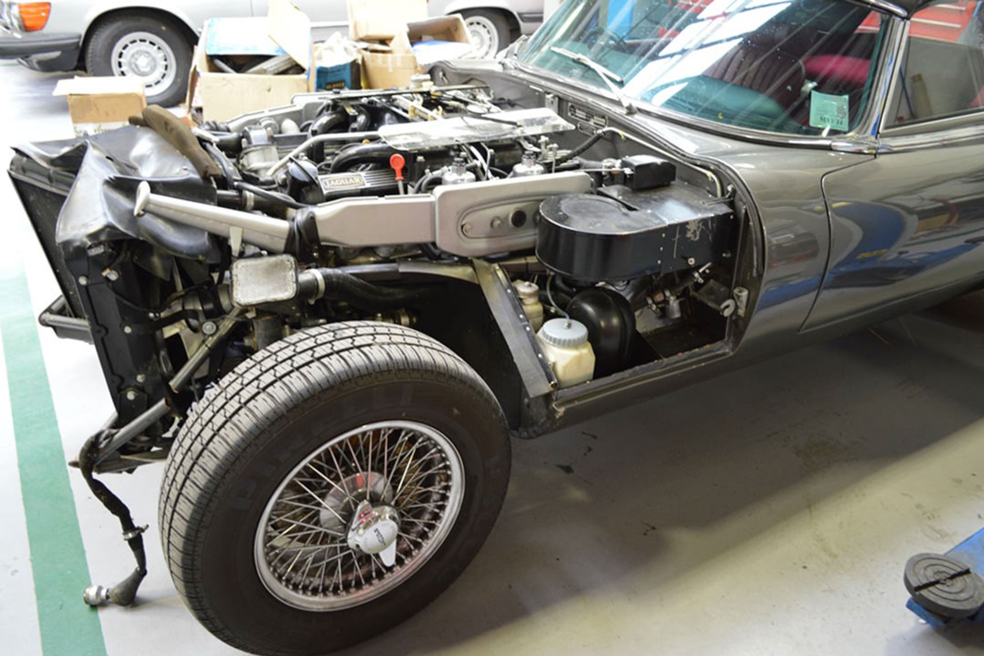 JAGUAR E-TYPE SERIES 3 V12 Restoration