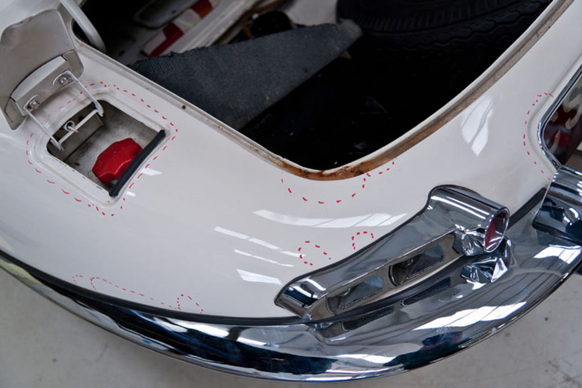 JAGUAR E-TYPE SERIES 1 ROADSTER Restoration