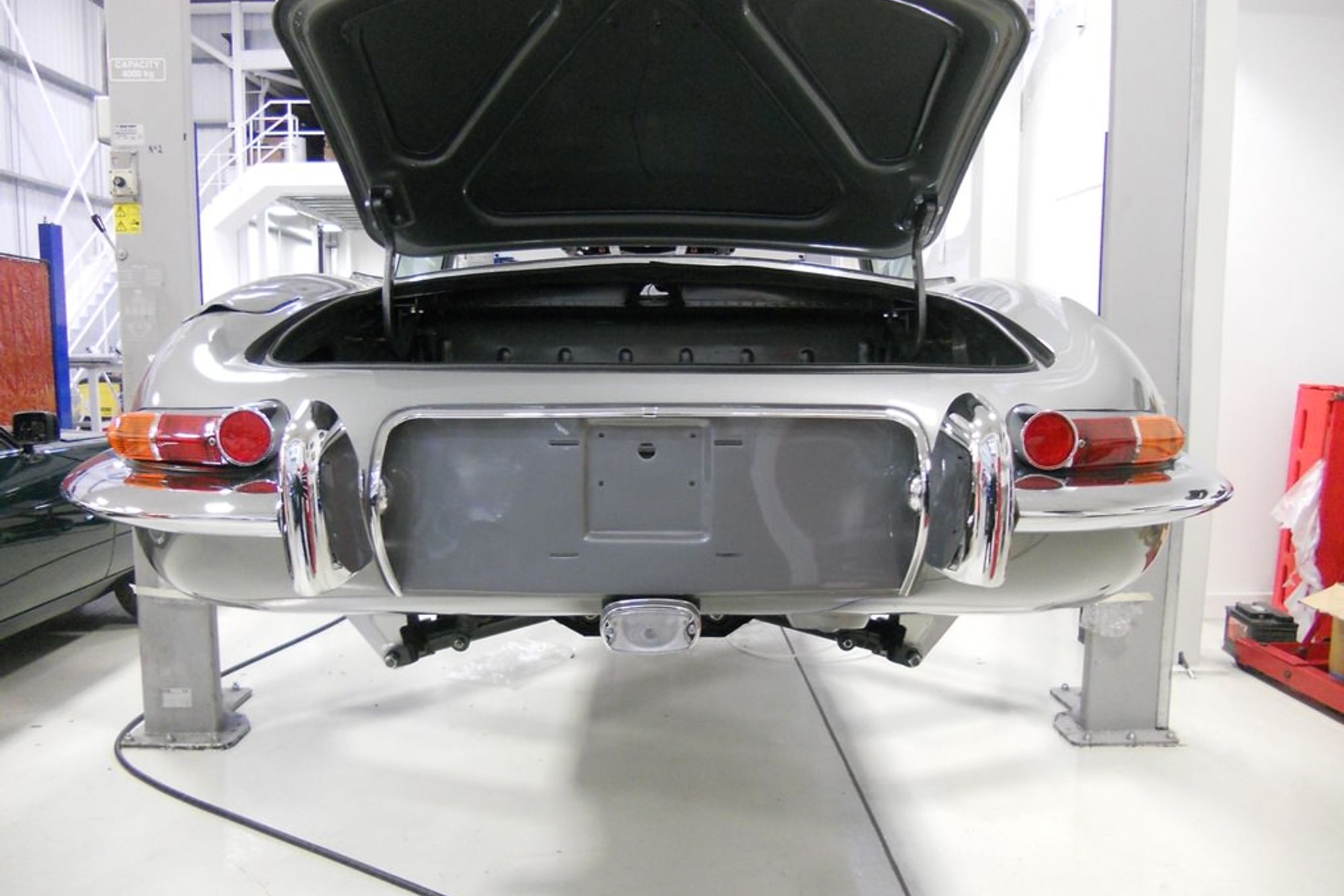 Jaguar E-type Roadster Restoration