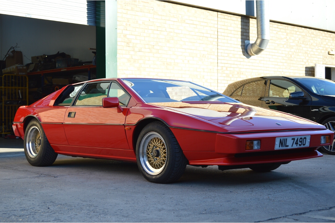 Lotus Esprit S3 2.2 Restoration