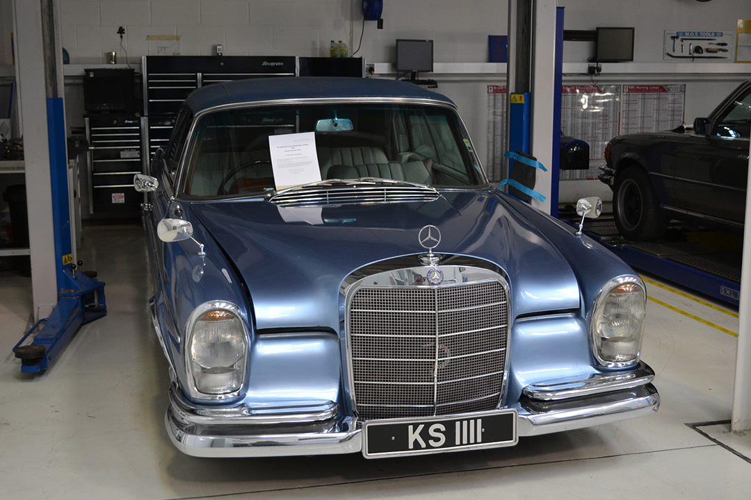 MERCEDES-BENZ 300SE (W112) CONVERTIBLE Restoration