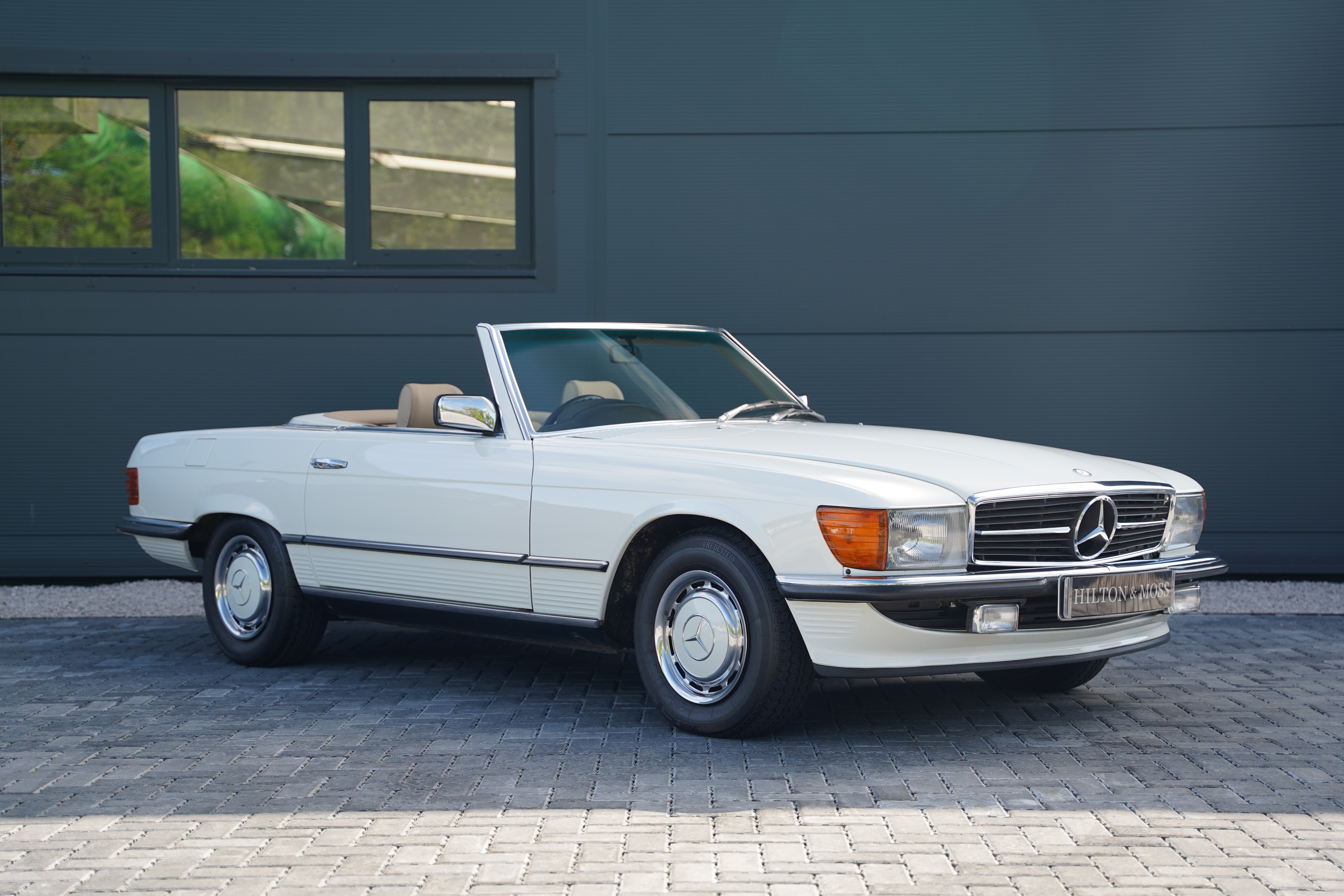 Mercedes-Benz R107 350SL Restoration