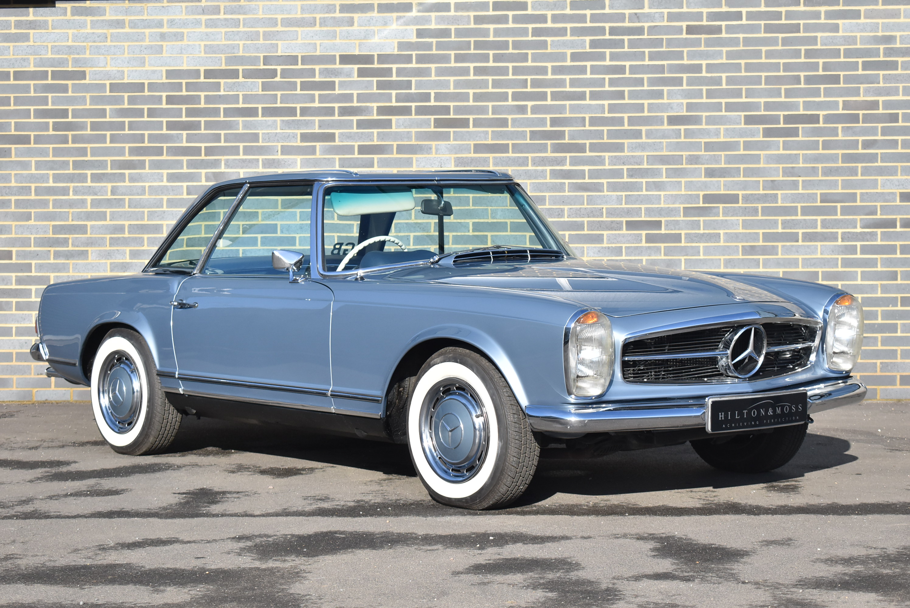 Mercedes-Benz W113 280SL Pagoda Restoration