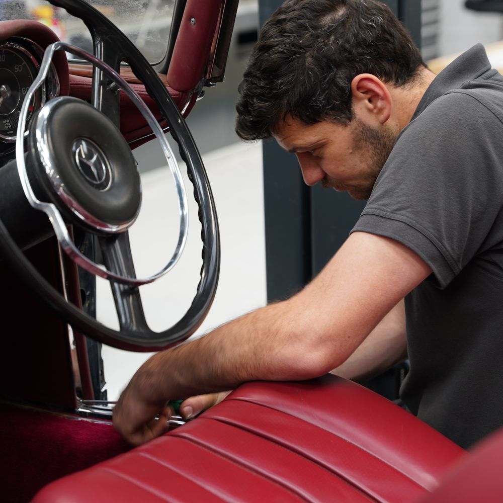 Hilton & Moss servicing for your luxury, performance or classic Classic Mercedes-Benz