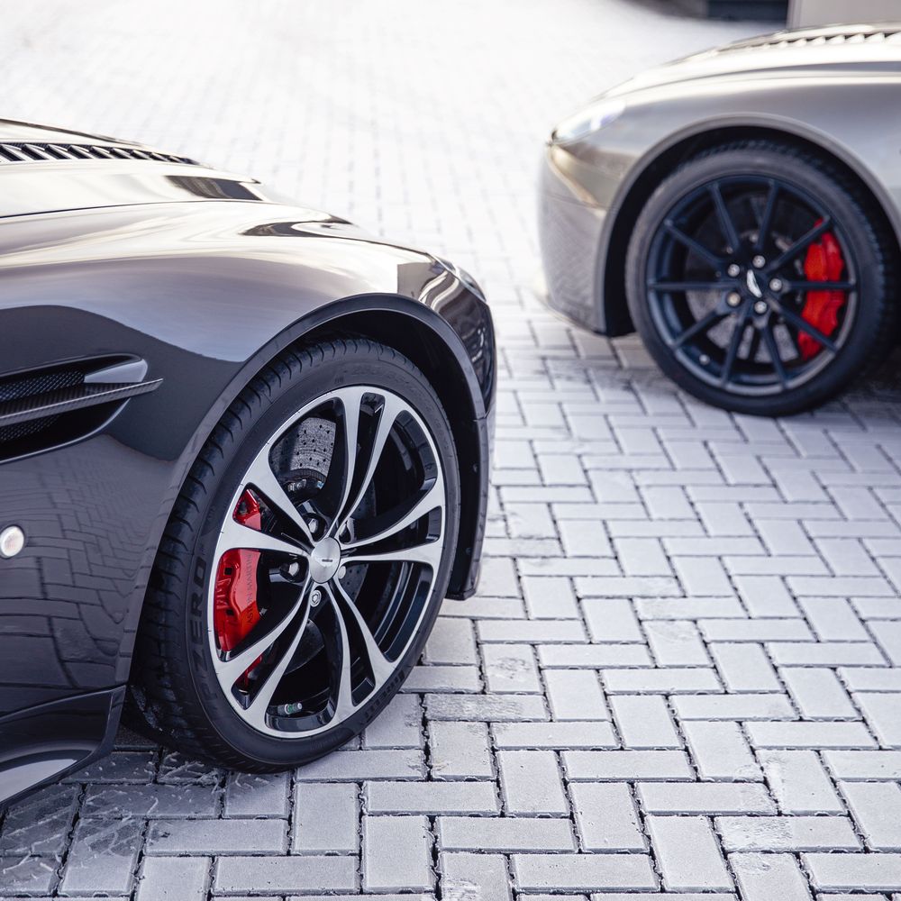 Hilton & Moss servicing for your luxury, performance or classic Aston Martin