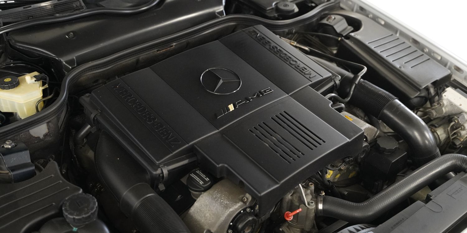 Hilton & Moss servicing for your luxury, performance or classic Mercedes-Benz