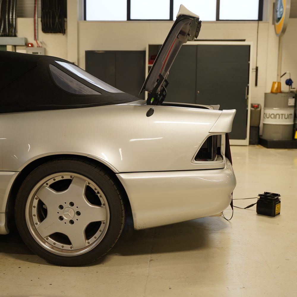 Hilton & Moss servicing for your luxury, performance or classic Mercedes-Benz