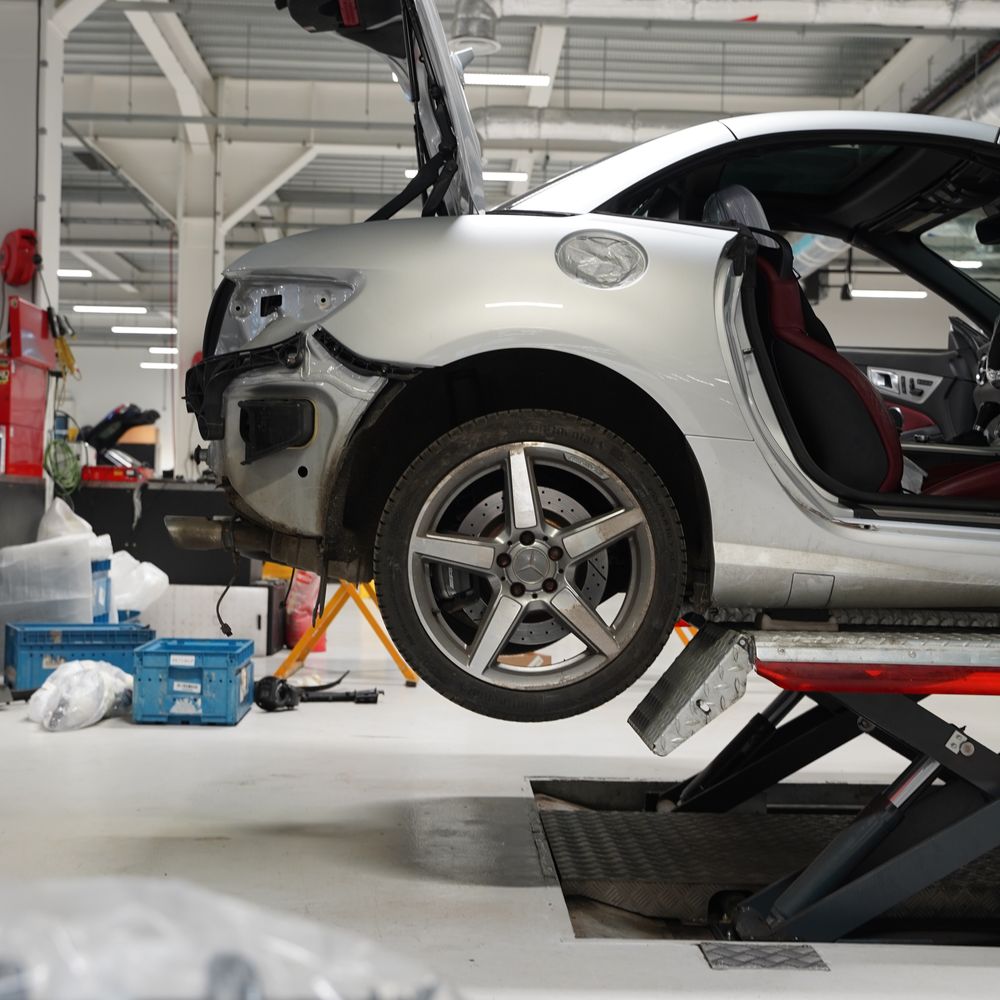 Hilton & Moss servicing for your luxury, performance or classic Mercedes-Benz