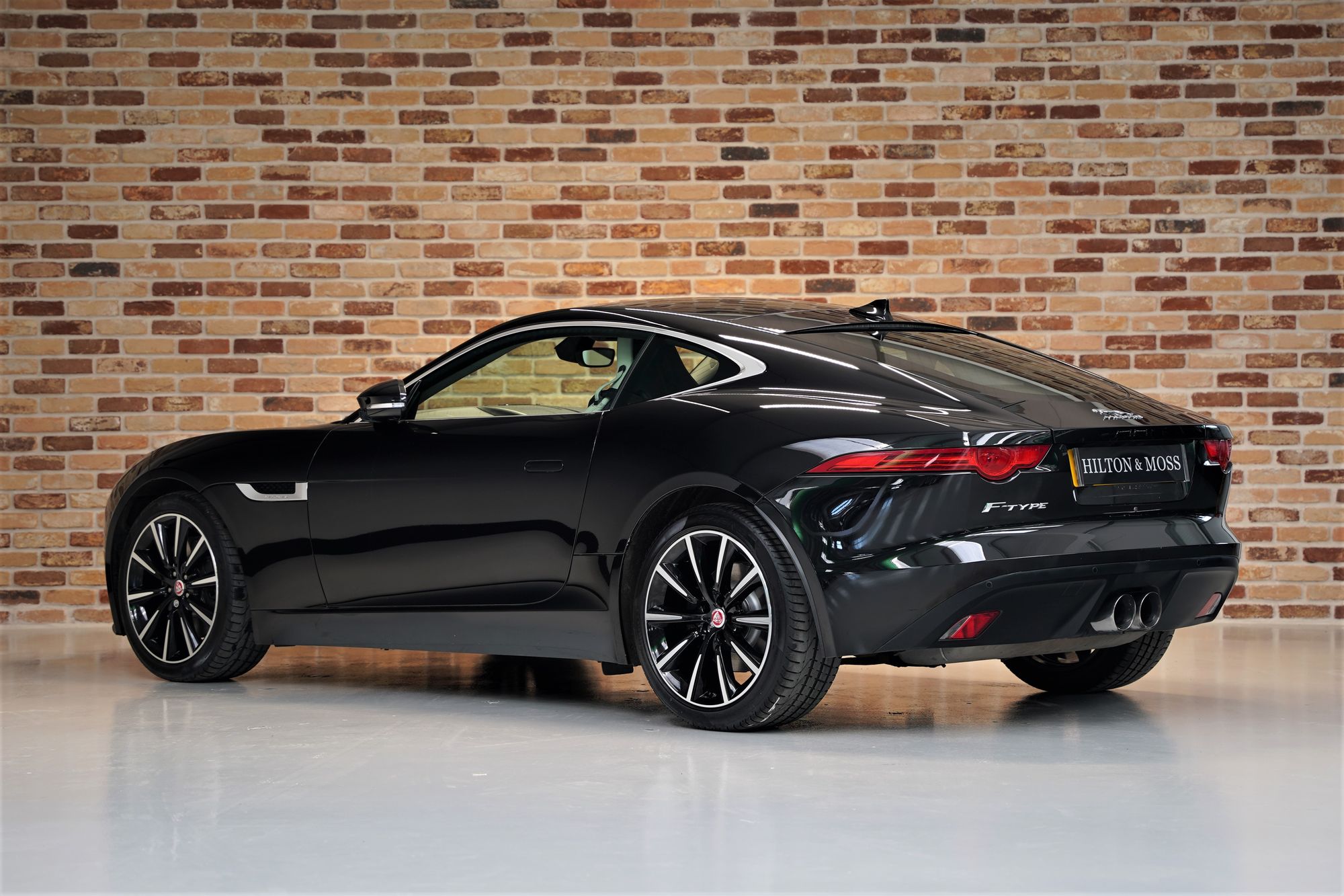 2015 Jaguar F-Type V6