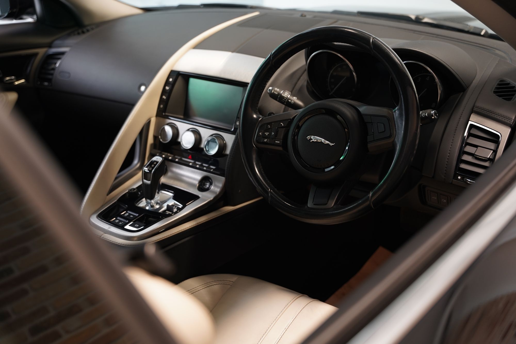 2015 Jaguar F-Type V6