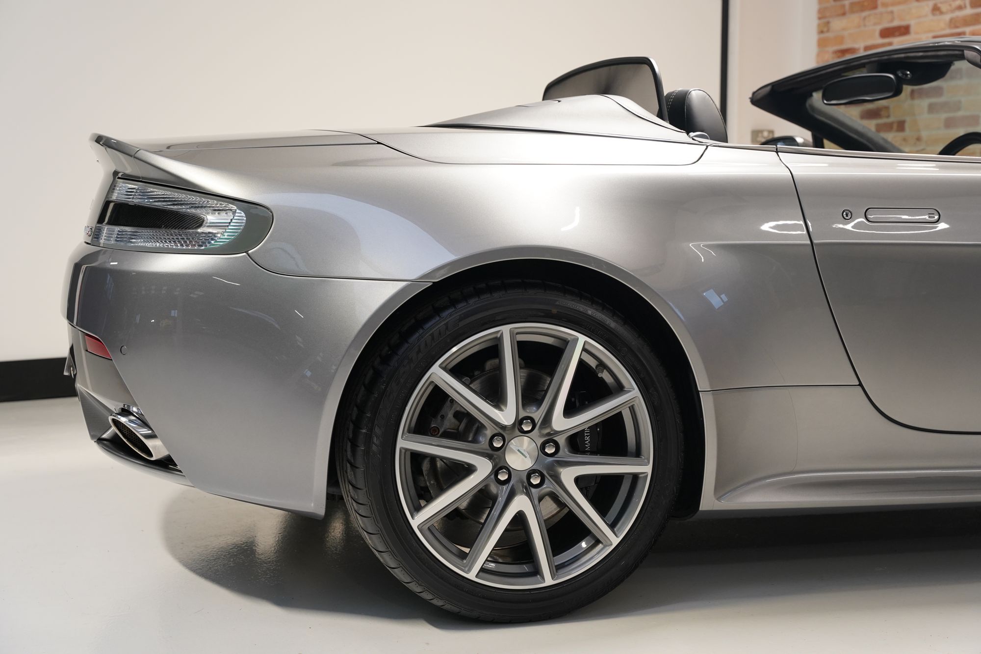 2012 Aston Martin V8 Vantage S Roadster