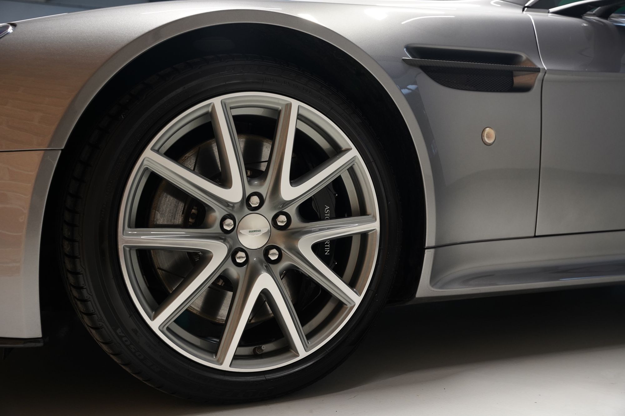 2012 Aston Martin V8 Vantage S Roadster