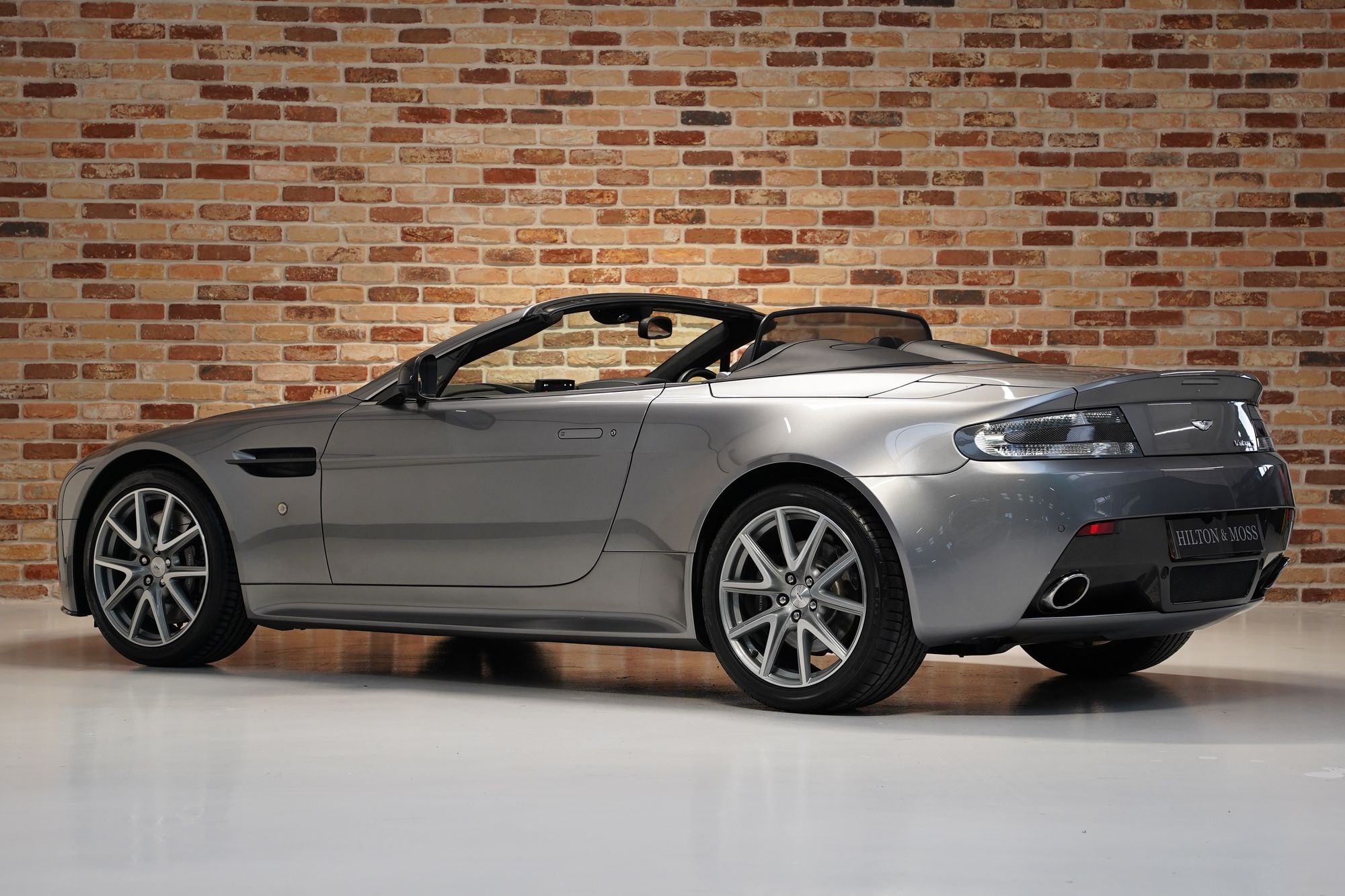 2012 Aston Martin V8 Vantage S Roadster