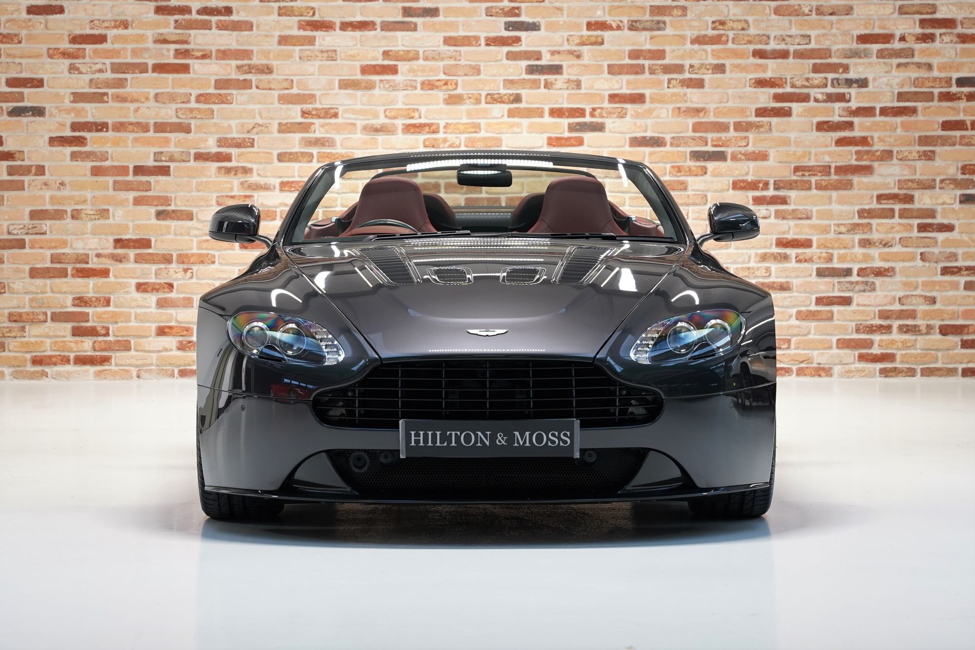 2013 Aston Martin V12 Vantage Roadster
