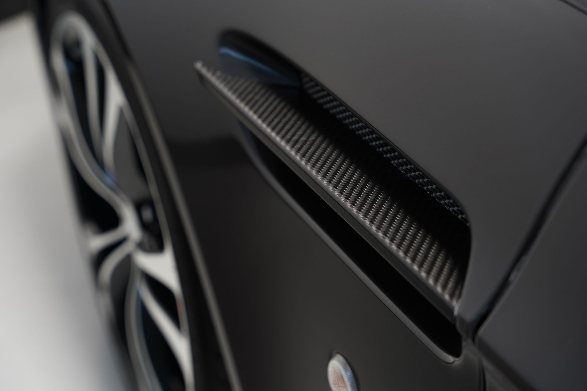 2013 Aston Martin V12 Vantage Roadster