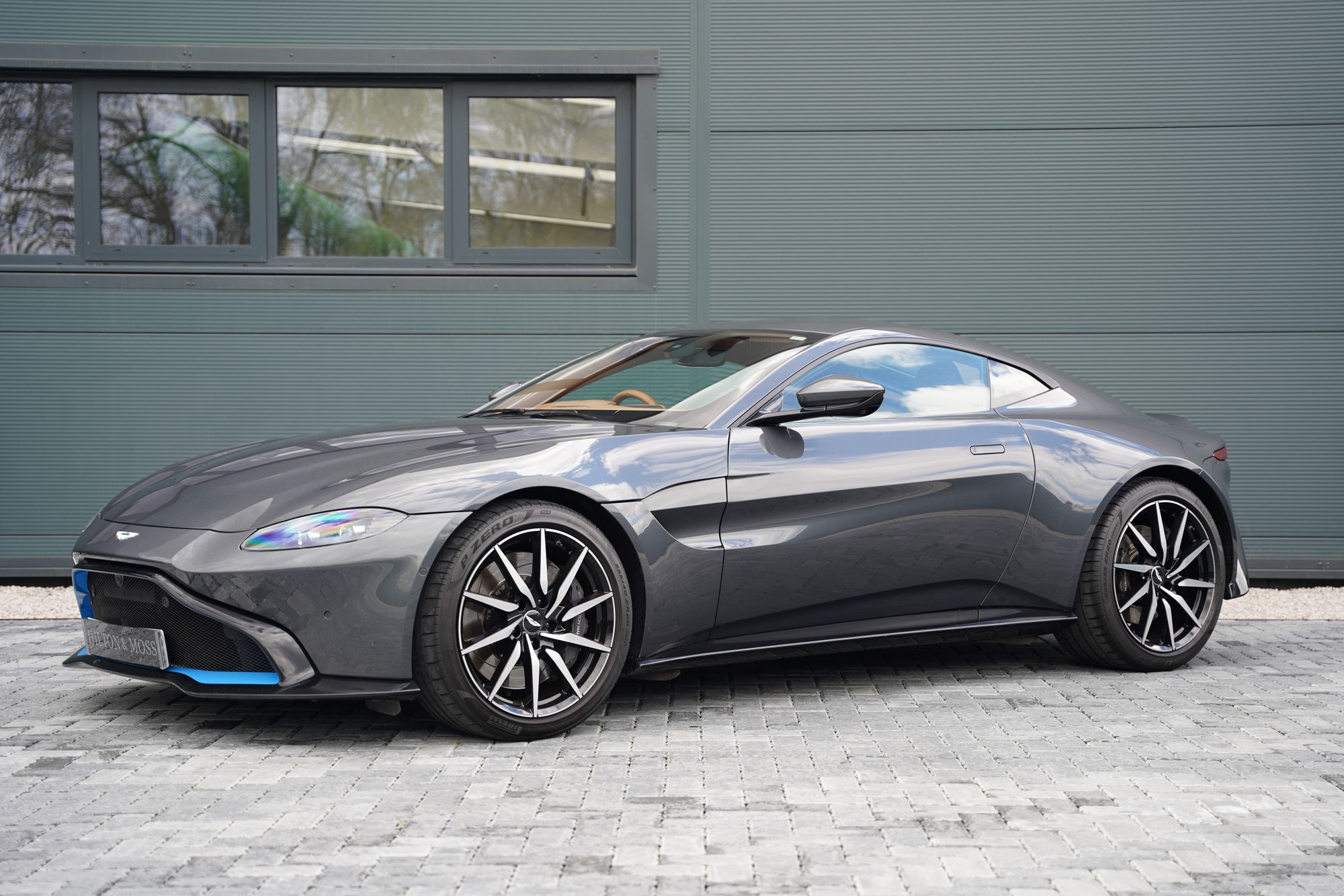 2019 Aston Martin Vantage