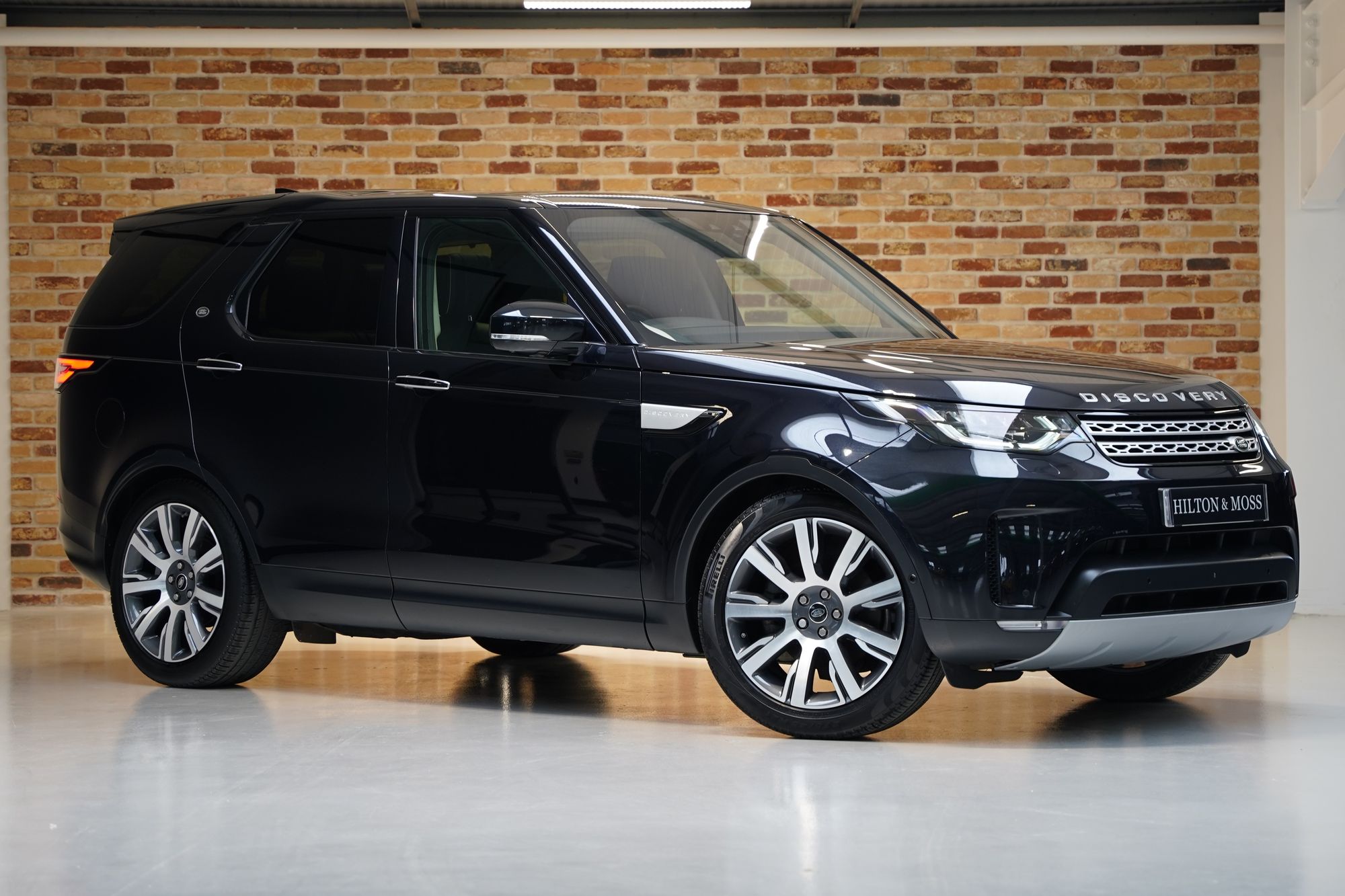 2018 Land Rover Discovery HSE Luxury