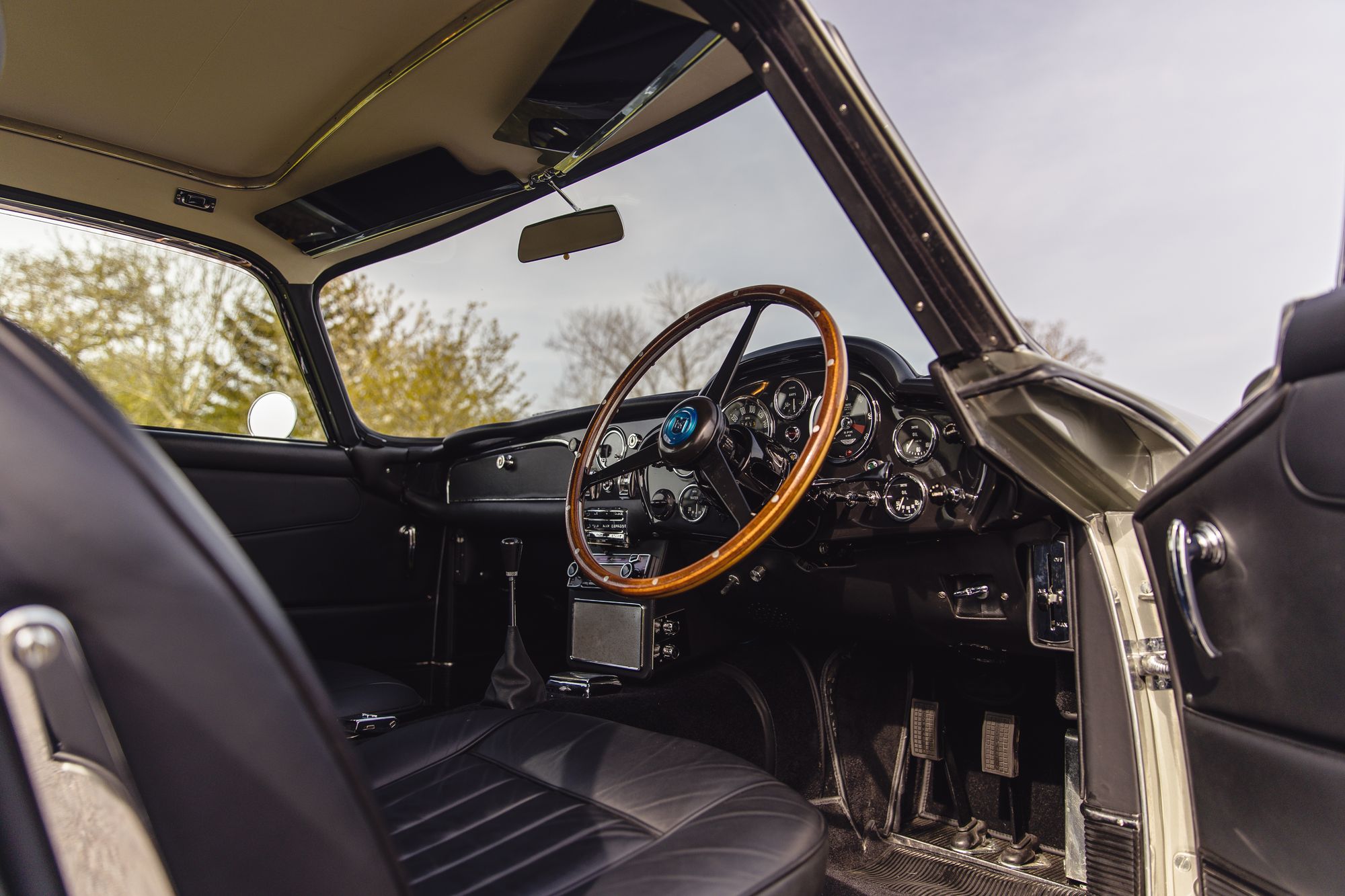 1965 Aston Martin DB5 - Fully Restored
