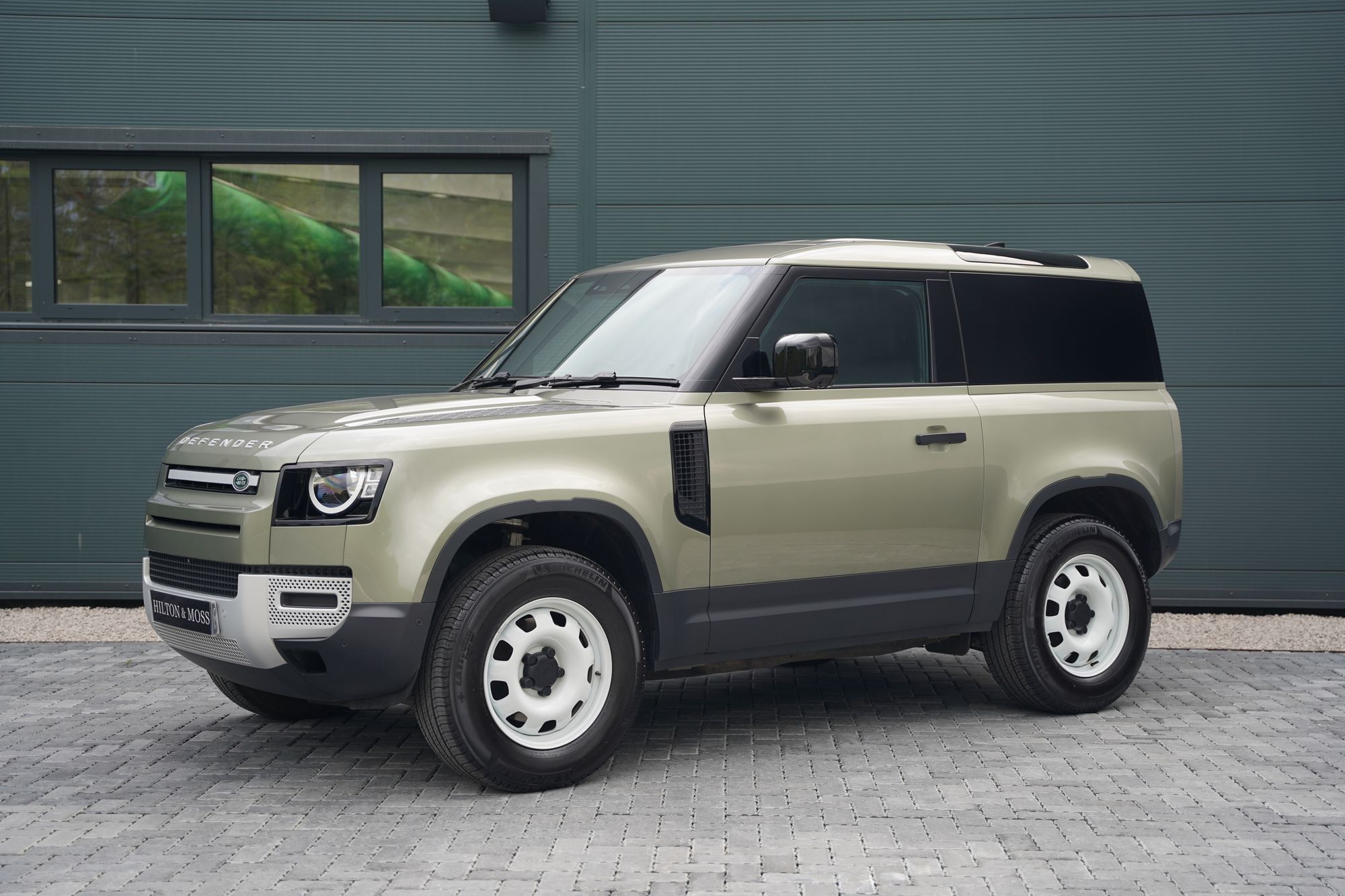 2022 Land Rover Defender 90 VAT Qualifying