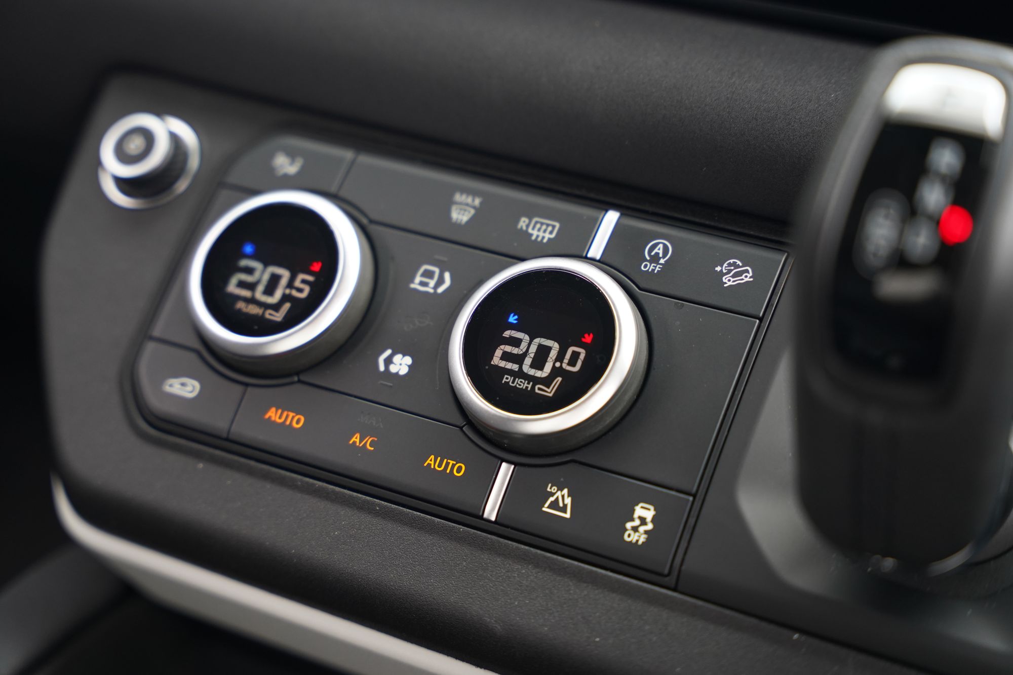2022 Land Rover Defender 90 VAT Qualifying