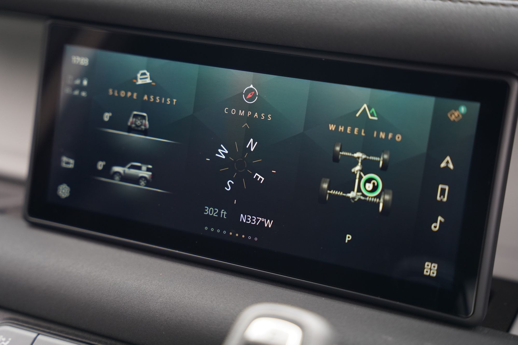 2022 Land Rover Defender 90 VAT Qualifying