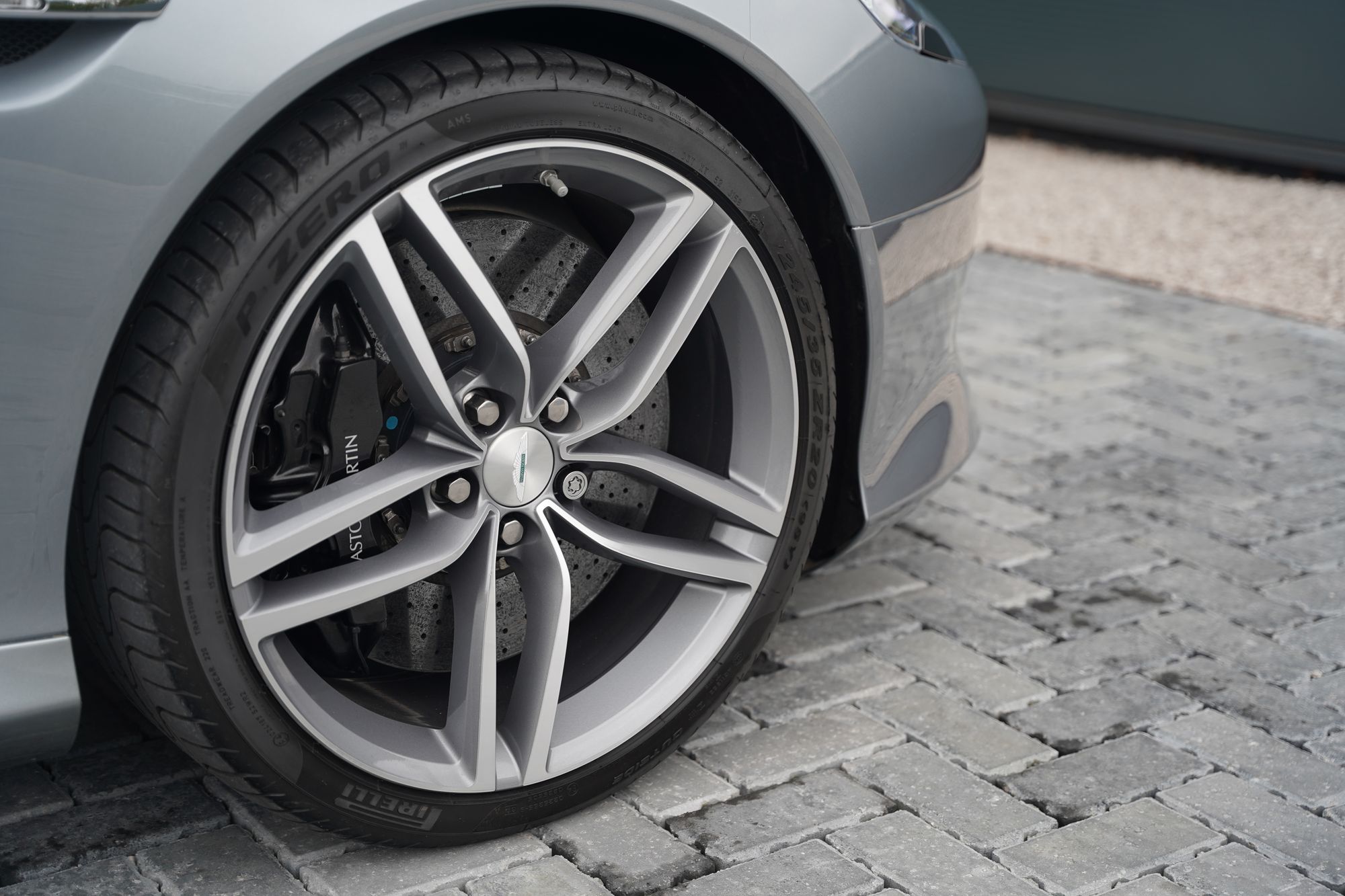 2011 Aston Martin Virage Volante