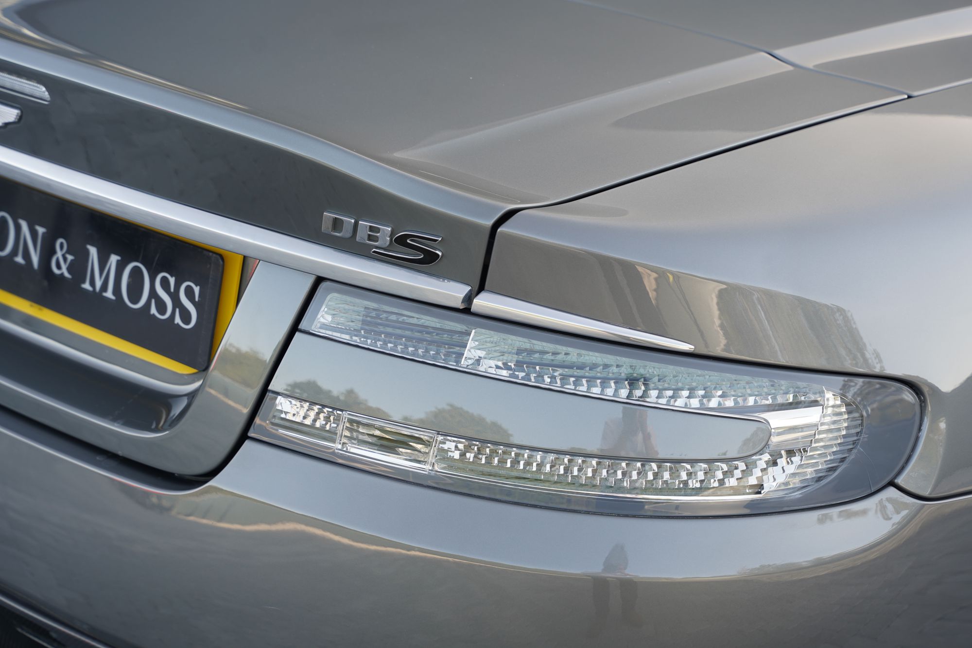 2011 Aston Martin DBS Volante