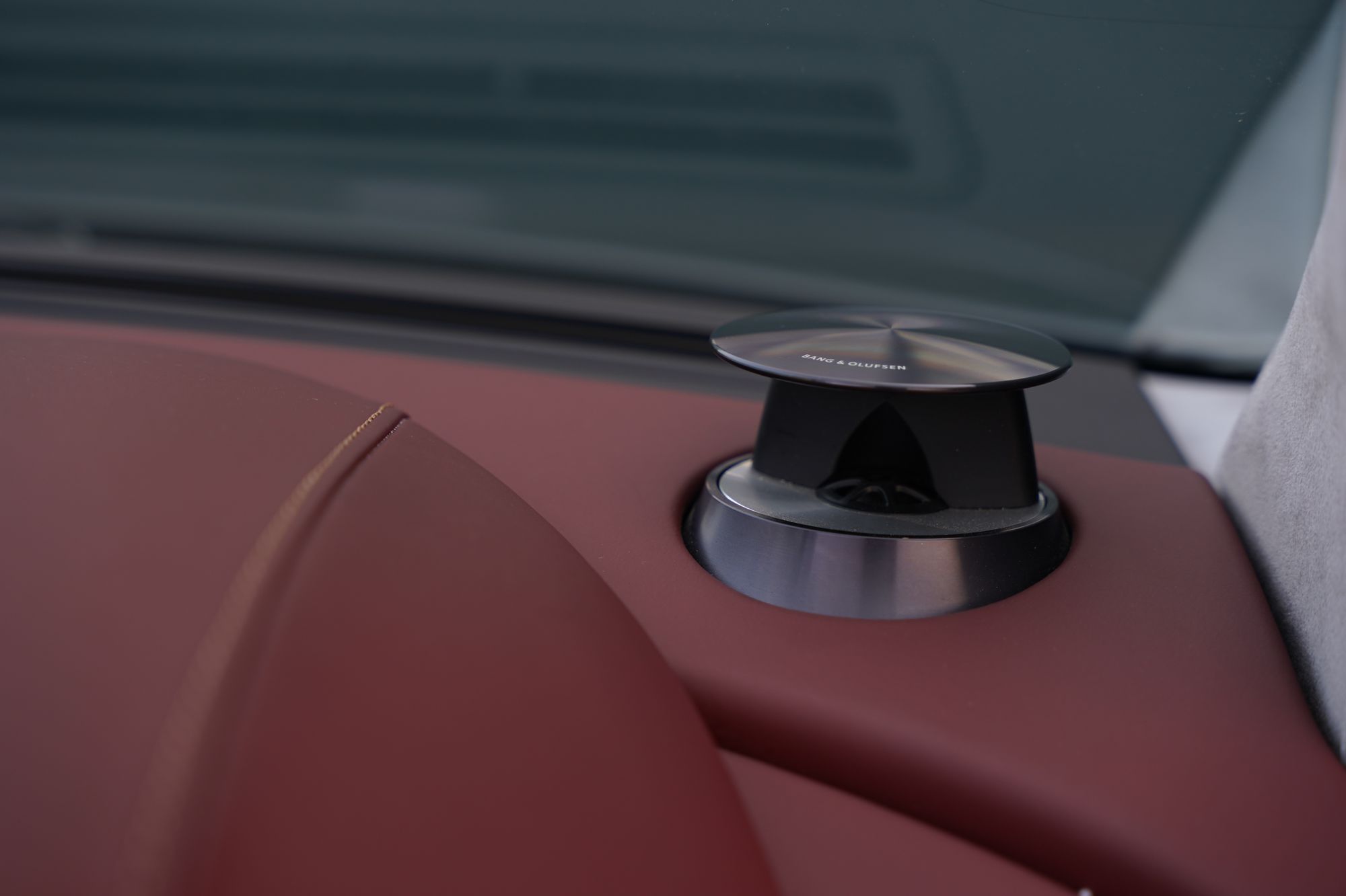 2011 Aston Martin DBS Volante