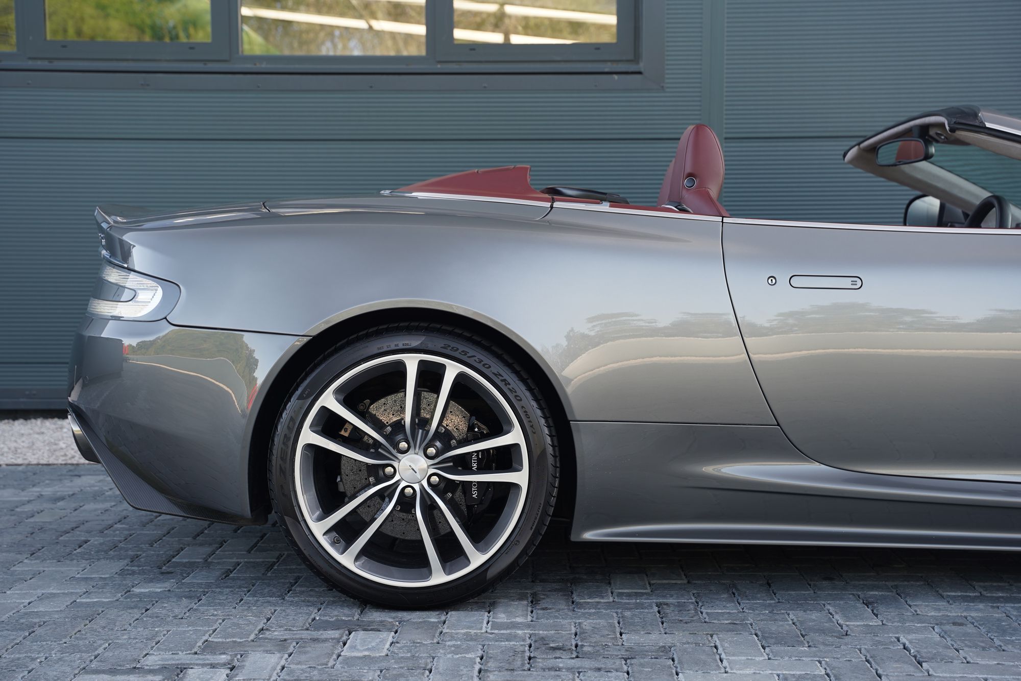 2011 Aston Martin DBS Volante