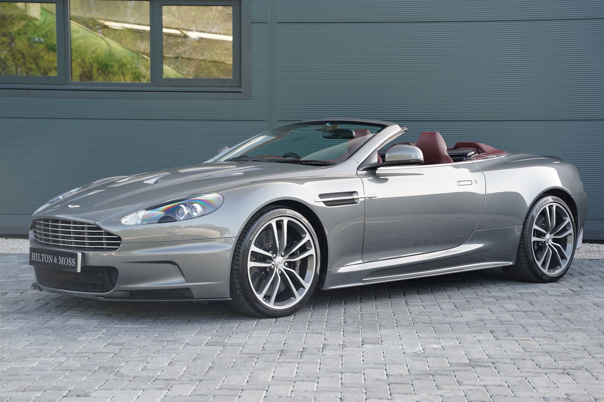 2011 Aston Martin DBS Volante