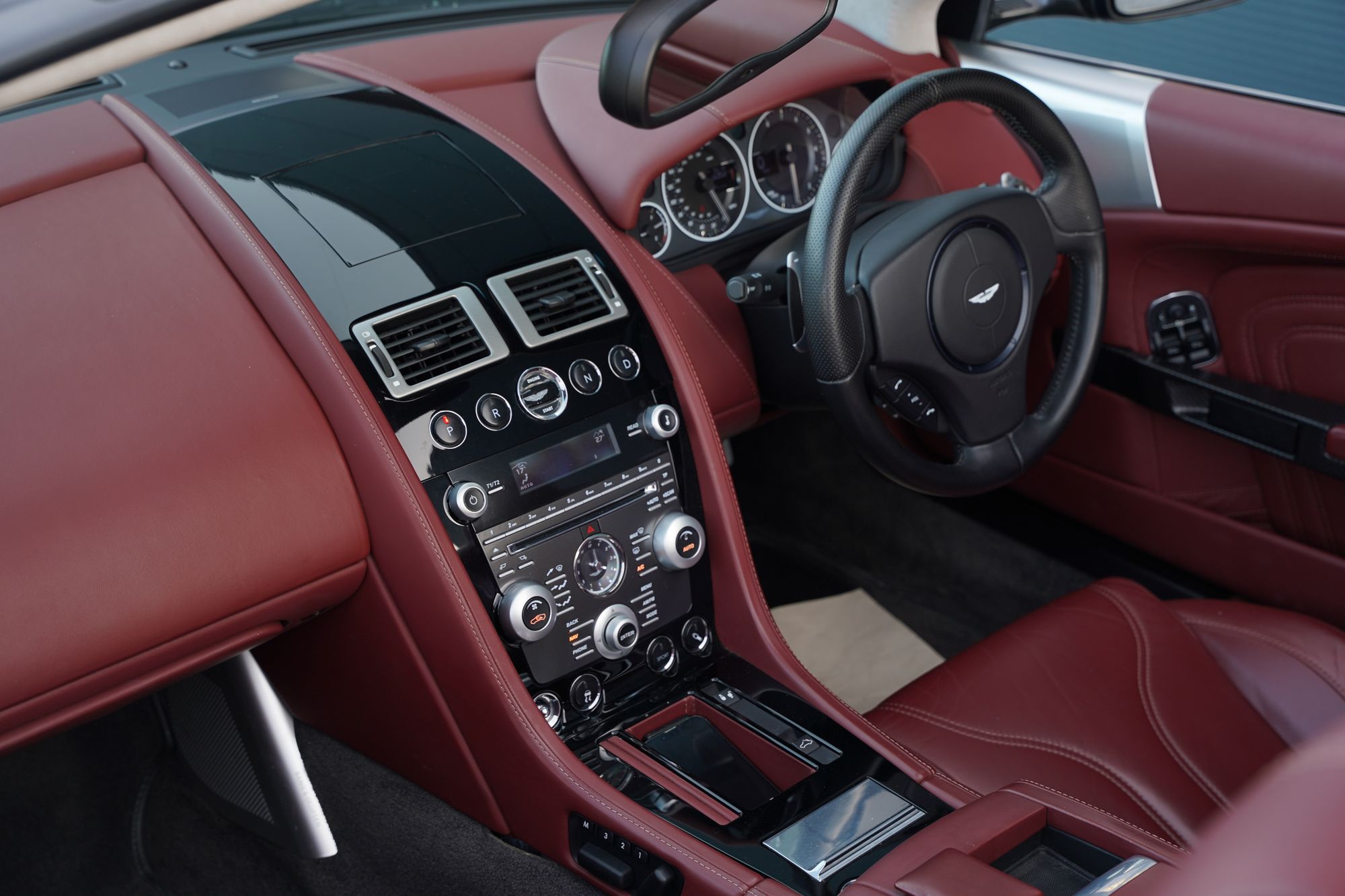 2011 Aston Martin DBS Volante